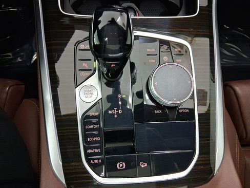 Used 2019 BMW X5 xDrive40i w/ Convenience Package image 16