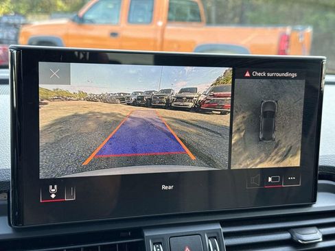 Used 2023 Audi Q5 2.0T Premium Plus w/ Premium Plus Package image 11