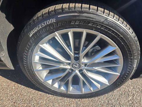 Certified 2025 Lexus NX 350 NX 350 Premium w/ Accessory Package (Z2) image 9