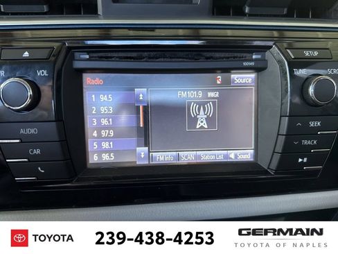 Used 2014 Toyota Corolla LE image 19