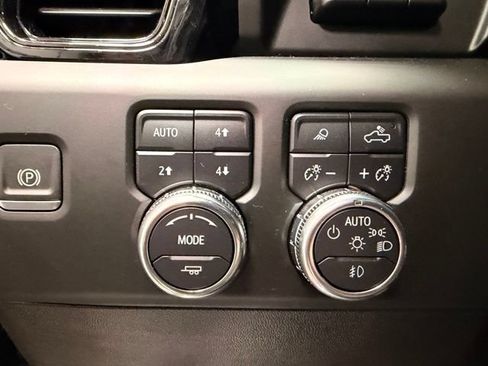 Used 2024 GMC Sierra 2500 AT4 w/ AT4 Premium Plus Package AWD/4WD image 30