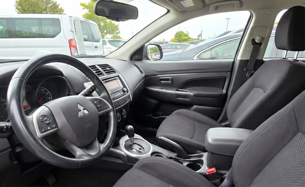 Used 2014 Mitsubishi Outlander Sport ES FWD image 9