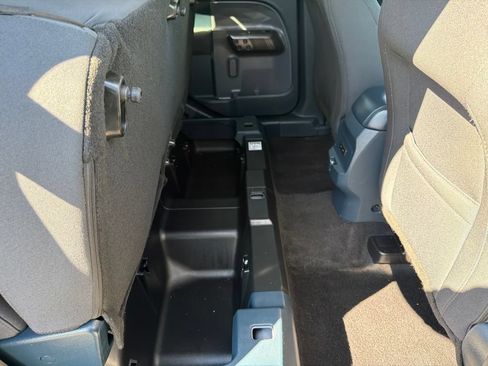Used 2026 Ford Maverick XL AWD/4WD image 9