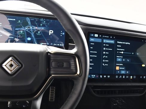 Used 2023 Rivian R1S Adventure image 29