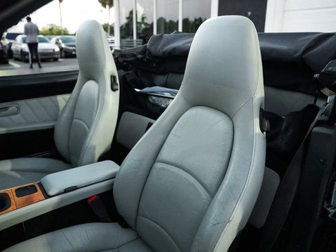 Used 1995 Porsche 968 Cabriolet RWD image 19