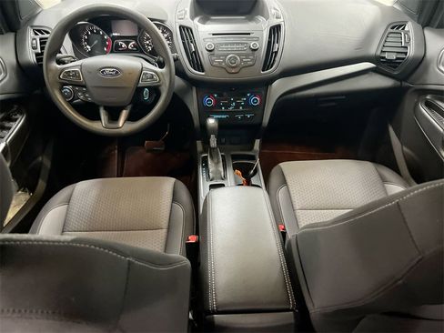Used 2017 Ford Escape SE image 10