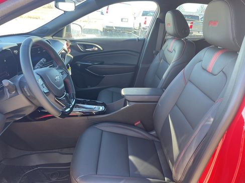 New 2026 Chevrolet Trax RS w/ Sunroof Package image 17