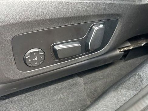 Used 2024 BMW X3 sDrive30i w/ Convenience Package RWD image 23
