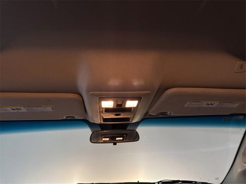 Used 2017 RAM 1500 Express image 18