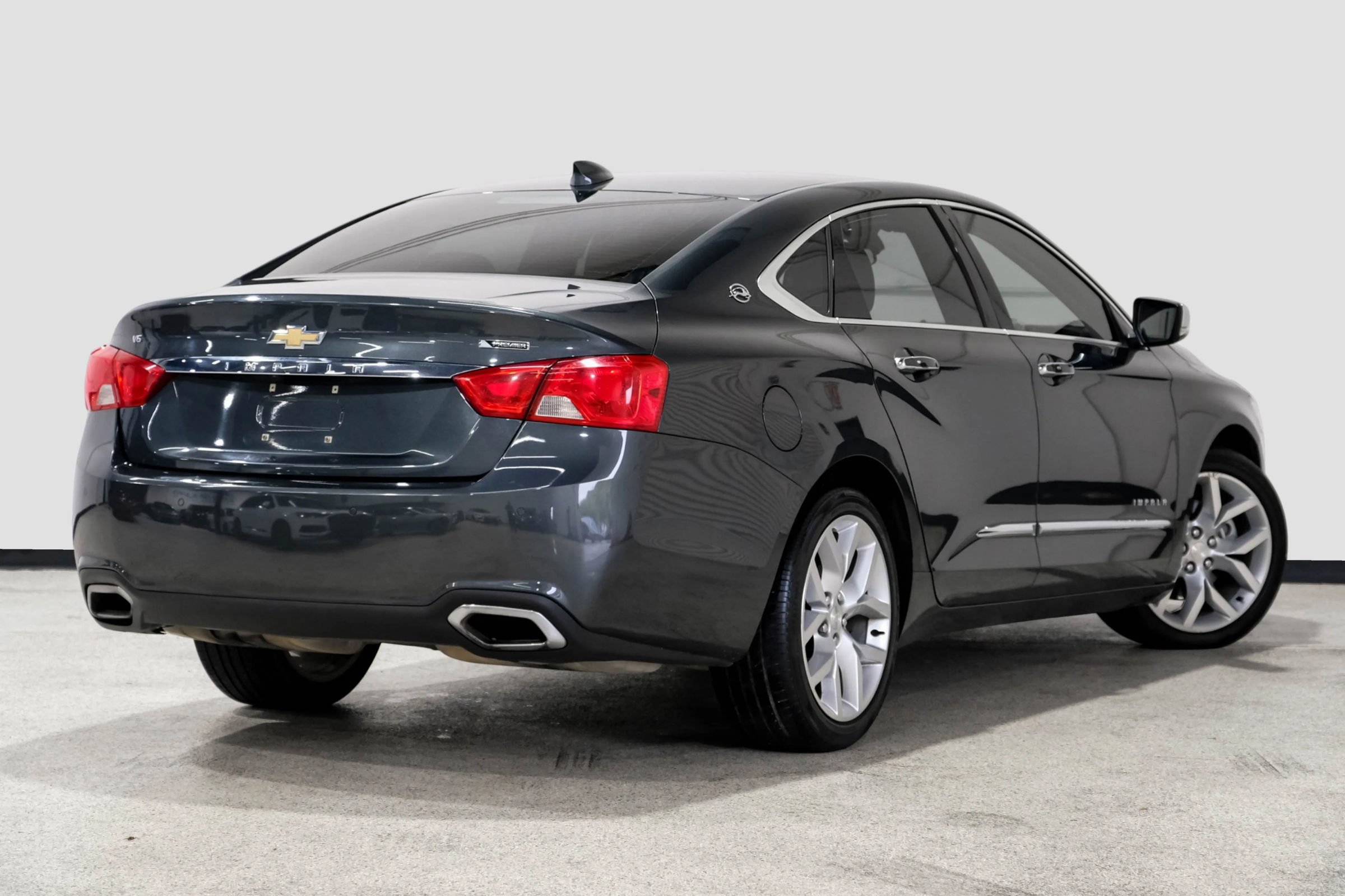 Used 2019 Chevrolet Impala Premier FWD image 6