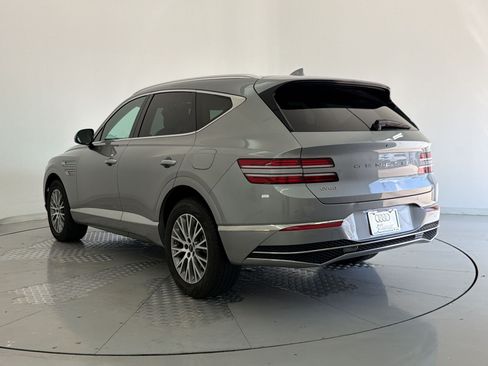 Used 2025 Genesis GV80 2.5T Standard AWD/4WD image 3