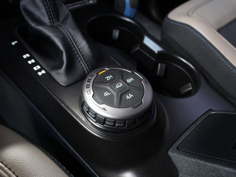 Used 2022 Ford Bronco Wildtrak image 57