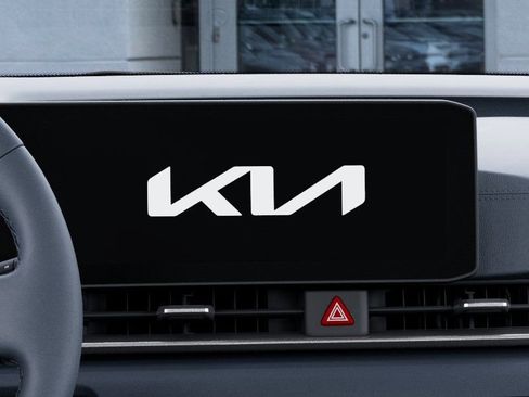 New 2026 Kia Carnival EX FWD image 20