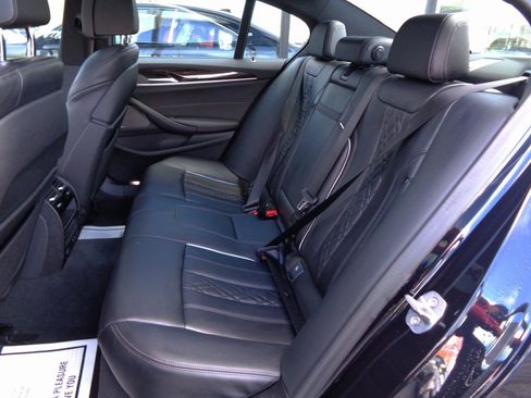 Used 2022 BMW 530i xDrive w/ M Sport Package AWD/4WD image 18