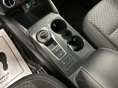 Used 2023 Ford Escape Active AWD/4WD image 17