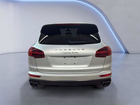 Used 2016 Porsche Cayenne Turbo AWD/4WD image 7