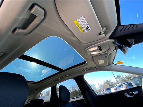 Used 2023 Volvo XC60 B5 Plus w/ Climate Package image 14