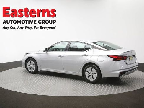 Used 2023 Nissan Altima 2.5 S FWD image 61
