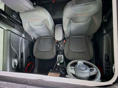 Used 2023 Jeep Renegade Trailhawk w/ Sun/Sound Group image 16