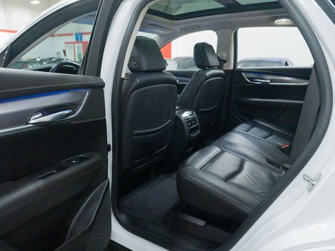 Used 2018 Cadillac XT5 Premium Luxury w/ Driver Assist Package image 21