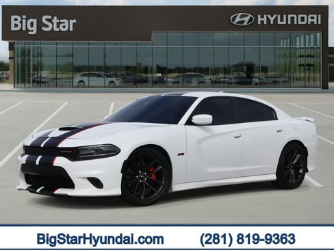 Used 2019 Dodge Charger R/T w/ Performance Handling Group image 1