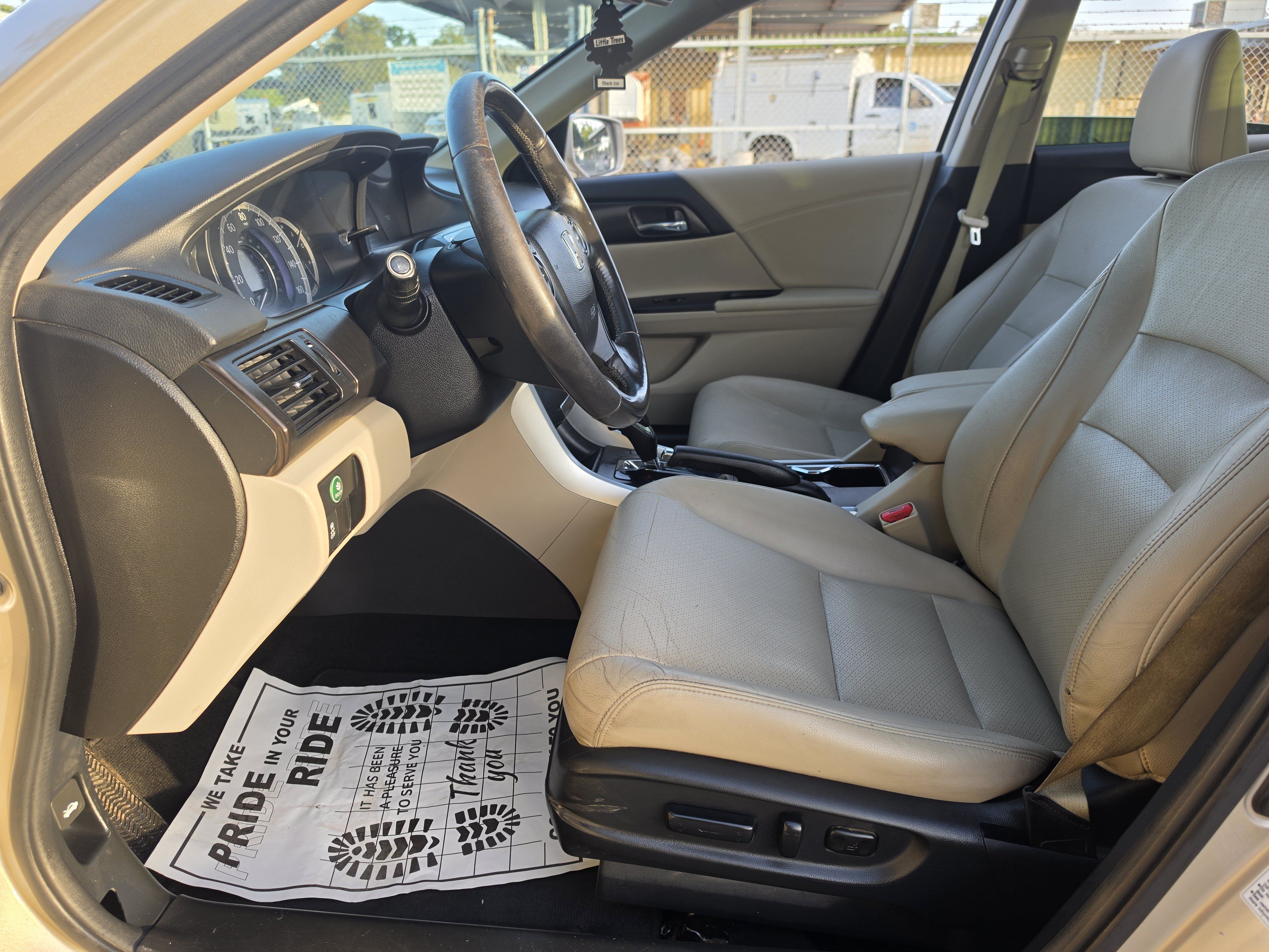 Used 2015 Honda Accord EX-L image 23