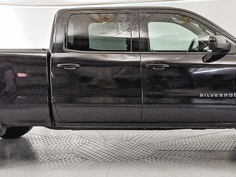 Used 2017 Chevrolet Silverado 1500 LT w/ All Star Edition AWD/4WD image 2