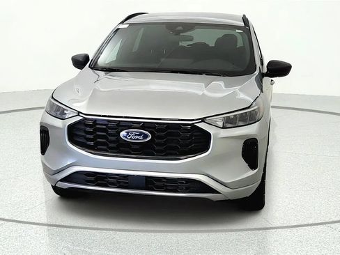 Used 2024 Ford Escape ST-Line w/ Tech Pack #1 AWD/4WD image 2