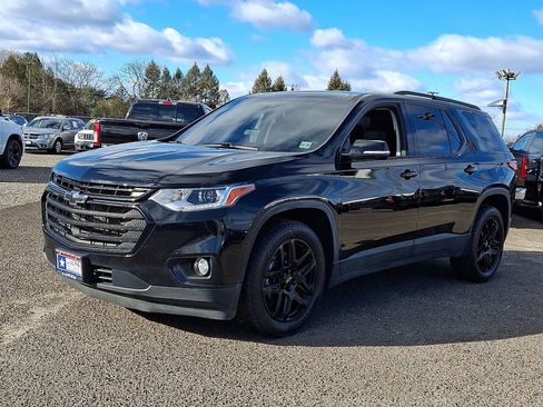 Used 2020 Chevrolet Traverse LT w/ Driver Confidence II Package AWD/4WD image 6
