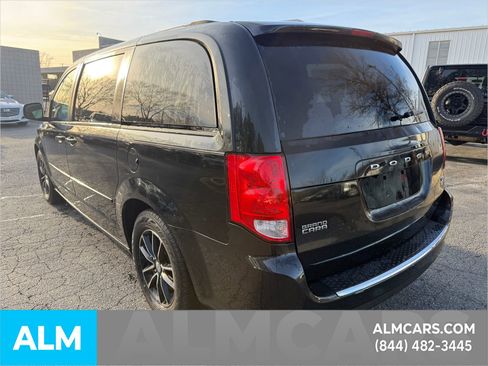 Used 2017 Dodge Grand Caravan GT image 12