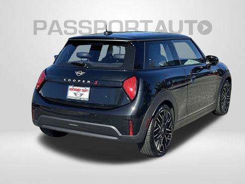 Used 2025 MINI Cooper S image 5