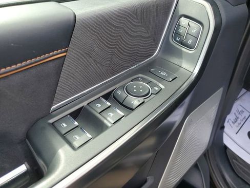 Used 2024 Ford F250 Platinum AWD/4WD image 23