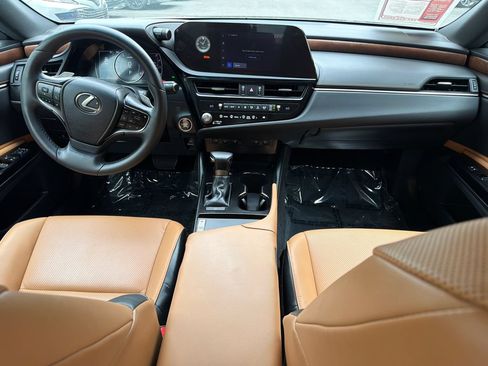 Used 2023 Lexus ES 350 w/ Premium Package FWD image 16