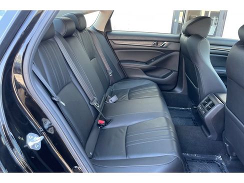 Used 2021 Honda Accord EX-L image 17