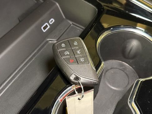 Used 2025 Chevrolet Tahoe RST AWD/4WD image 29