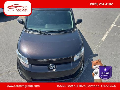 Used 2014 Scion xB FWD image 17