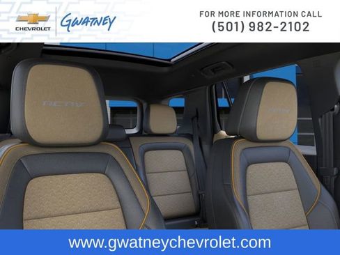 New 2026 Chevrolet Equinox ACTIV w/ Convenience Package III AWD/4WD image 24