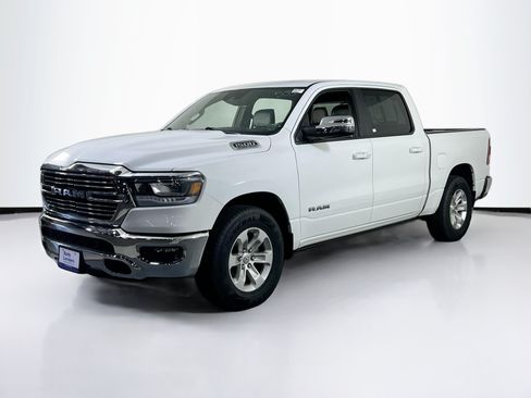 Used 2023 RAM 1500 Laramie AWD/4WD image 1