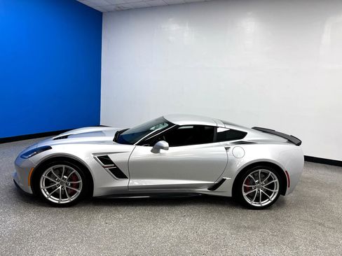 Used 2019 Chevrolet Corvette Grand Sport image 7