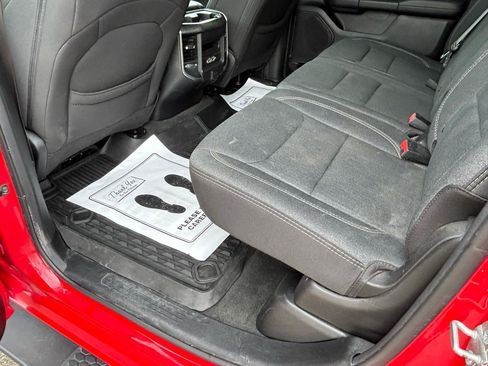 Used 2020 RAM 1500 Big Horn AWD/4WD image 9