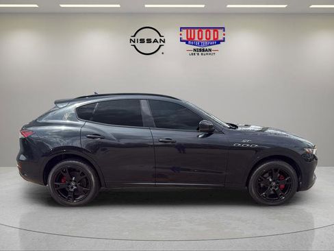 Used 2022 Maserati Levante GT AWD/4WD image 2