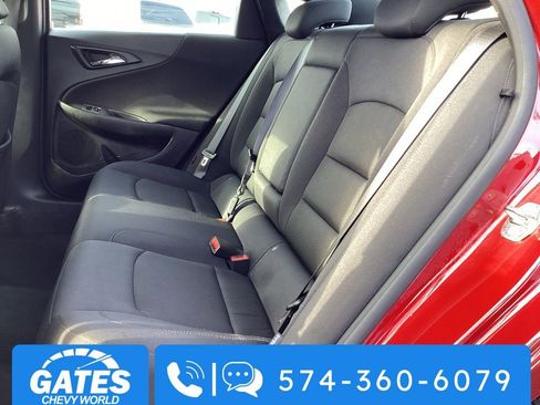 Used 2024 Chevrolet Malibu LT image 11