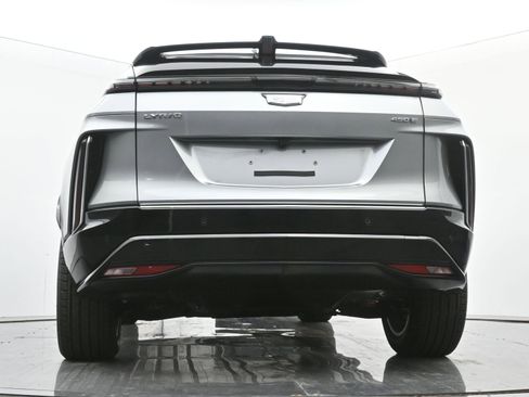 New 2025 Cadillac Lyriq Luxury image 18