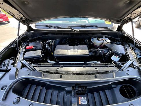 Used 2025 GMC Yukon Elevation w/ LPO, Elevation Black Package image 32