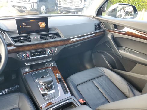 Used 2018 Audi Q5 Premium Plus w/ Premium Plus Package image 18
