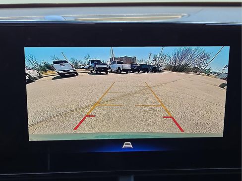 Used 2025 Chevrolet Trax LT image 16