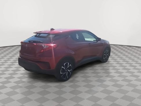 Used 2021 Toyota C-HR XLE FWD image 8