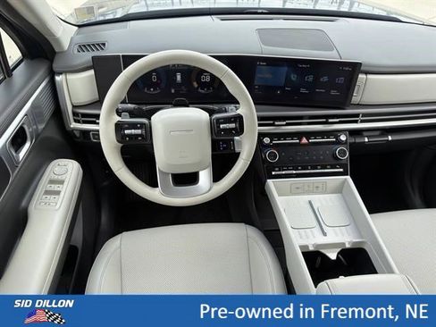 Used 2025 Hyundai Santa Fe SEL AWD/4WD image 9