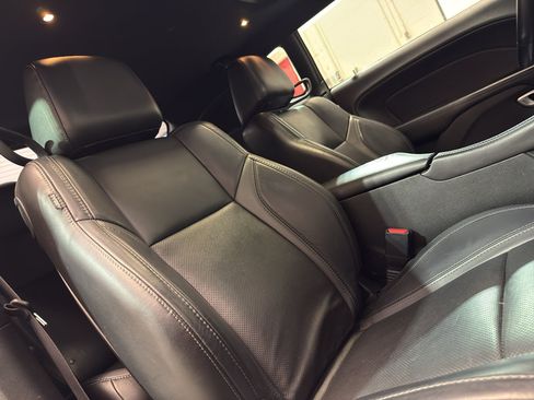 Used 2018 Dodge Challenger SXT Plus RWD image 21