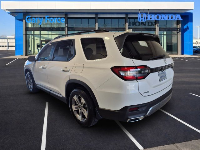 Certified 2026 Honda Pilot EX-L image 3